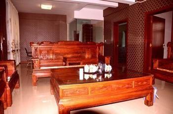 Lucky 5 Million Express Hotel Yuxi Kunming Bagian luar foto